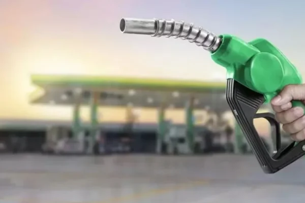 Akaryakıta zam geliyor! Benzin, Motorin ve LPGR... Akaryakıta zam geliyor! Benzin, Motorin ve LPGR...