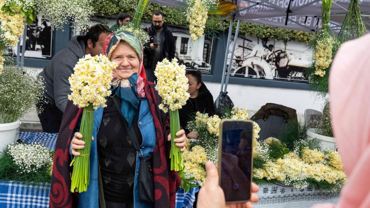 Mis kokulu festival başladı! Mis kokulu festival başladı!