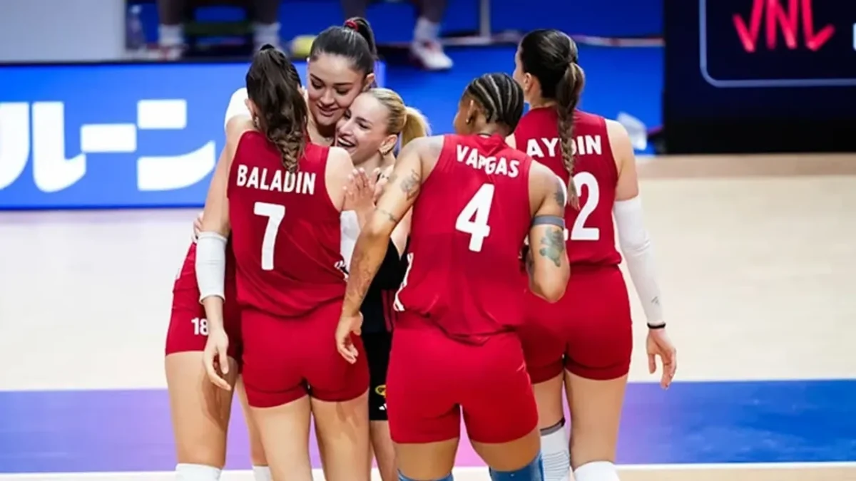 Filenin Sultanları, Japonya’yı evinde devirdi! Filenin Sultanları, Japonya’yı evinde devirdi!