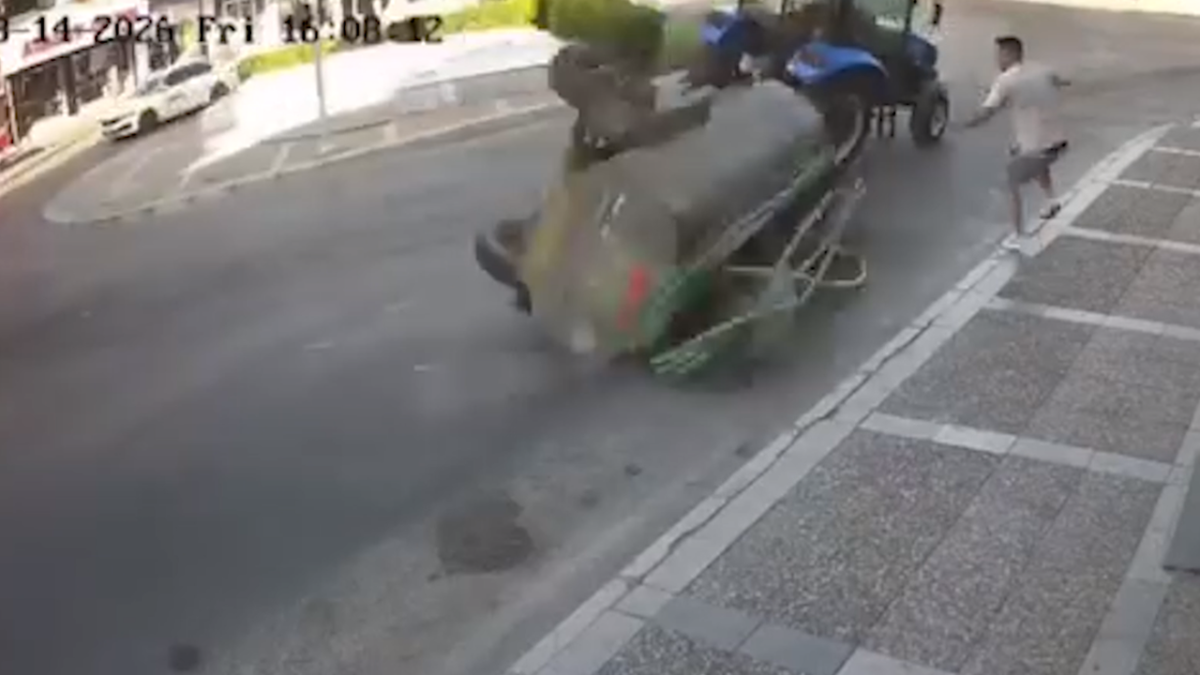 İzmir’de ölümden saniyelerle kurtuldu! İzmir’de ölümden saniyelerle kurtuldu!