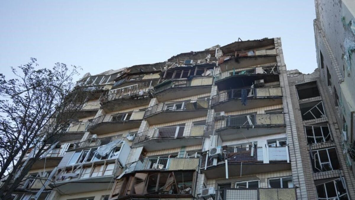 Kiev’e Rusya’dan balistik füze saldırısı: 15 ölü, 33 yaralı Kiev’e Rusya’dan balistik füze saldırısı: 15 ölü, 33 yaralı